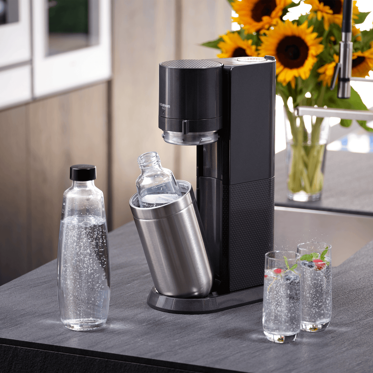 SodaStream DUO Sparkling Water Maker With Glass Bottles SodaStream DUO Sparkling Water Maker With Glass Bottles